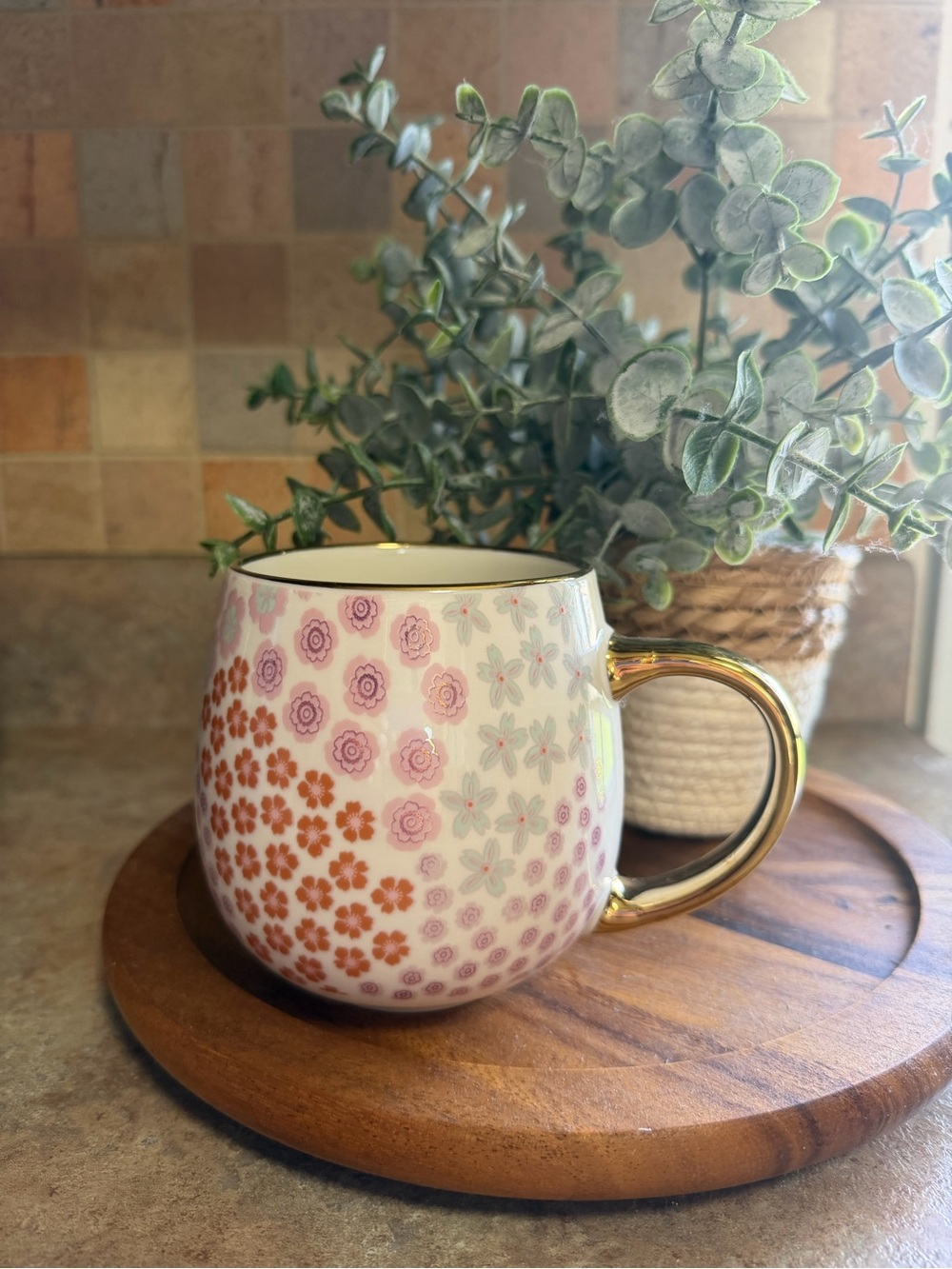 Floral Ceramic Accent Mug with Gold Handle - Pink & Orange